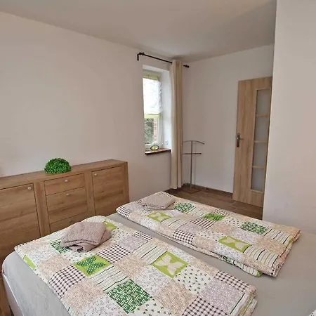 Ferienwohnung Gruenow See 10411